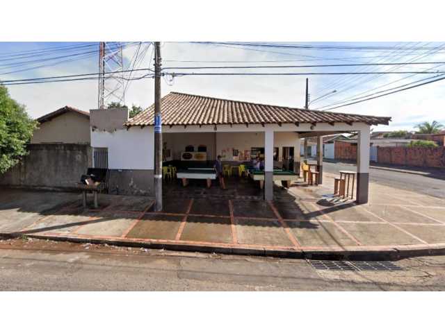 214242 - Uma Casa e um Galpão com área total de 360 m² localizado na R. Panambi, 651 - Tiradentes, Campo Grande - MS